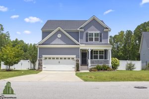 real estate photo before sky replacement